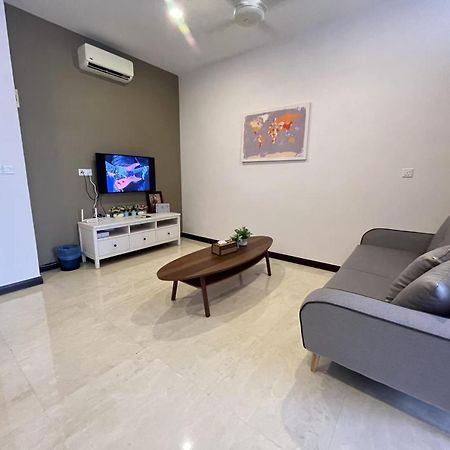 Silverscape Seaview Residences Melaka Екстер'єр фото